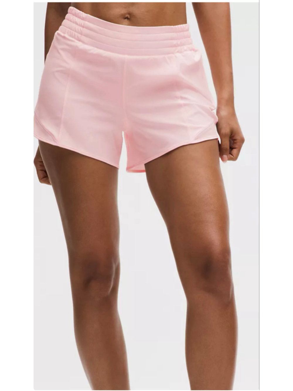 Lululemon Hotty Hot Short Pink Pearl inseam 4” Size 4